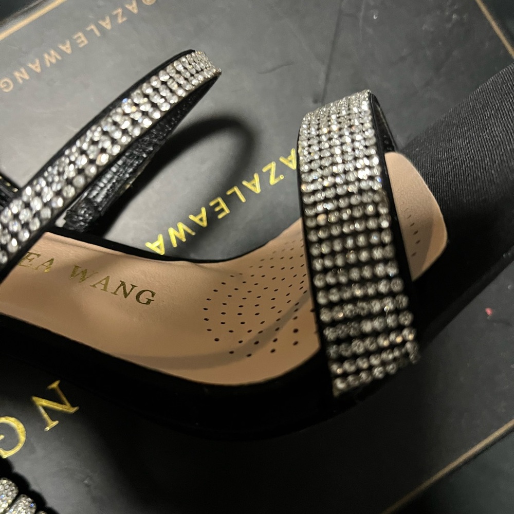 Heels - Picture 3 of 4